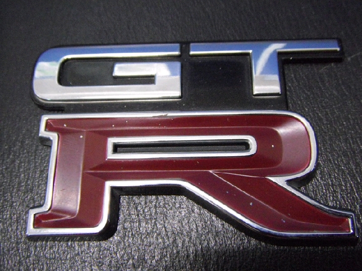 NISSAN 日産　R32　GT-R  リアエンブレム