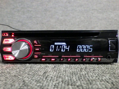 パイオニア・カロッツェリア：DEH-4100／CD・USB・AUX／1DIN・オーディオ